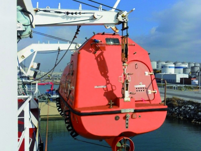 Lifeboat & Davit Services 00057